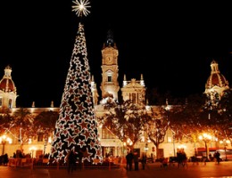 5 Tips to Beat the Holiday Blues While Abroad