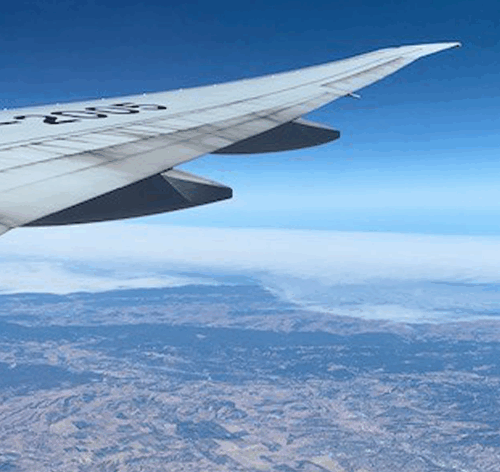 What It’s Like Flying Alone from the US to Japan